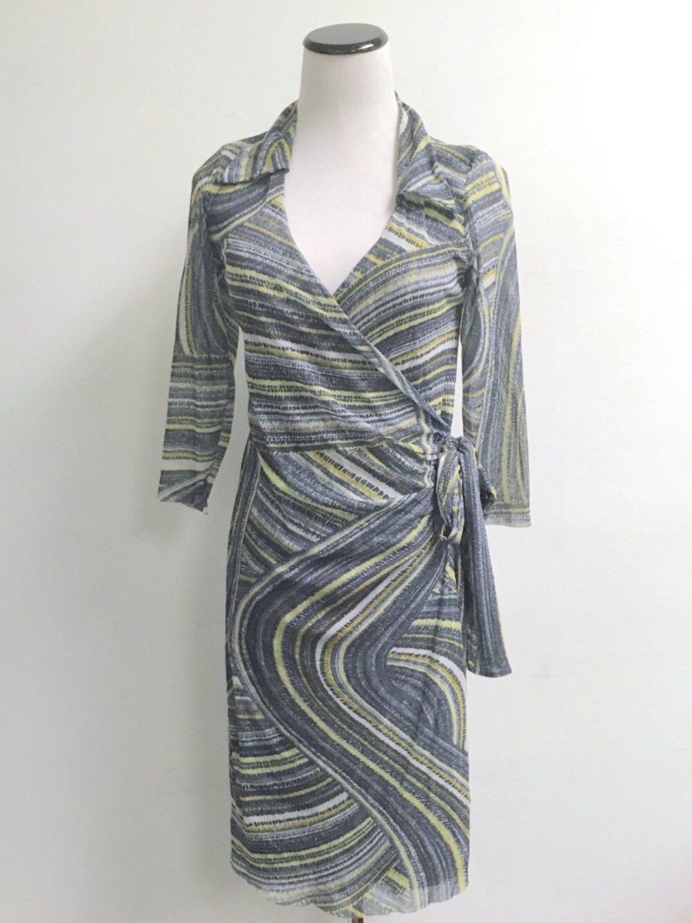 Sweet Pea mesh faux wrap print johnny collared stretch black gray green dress S